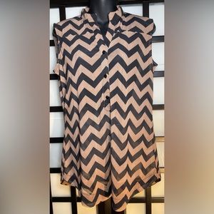 Women’s Black and Tan Zigzag Retro Sheer Top | medium